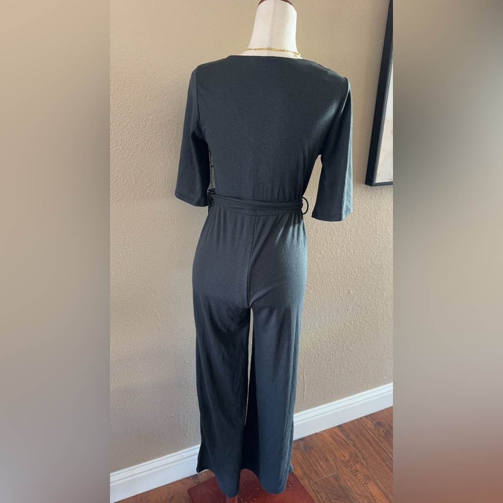 Ribbed wide leg jumpsuit in black - Picture 6 of 9